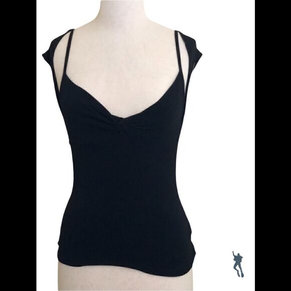 💥💥That little black top💥💥   - Picture 1 of 3